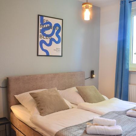 Milpau Buer 2 - Modernes Apartment Mit Queensize-Bett, Netflix, Nespresso, Waschmaschine & Smart Tv Gelsenkirchen Esterno foto