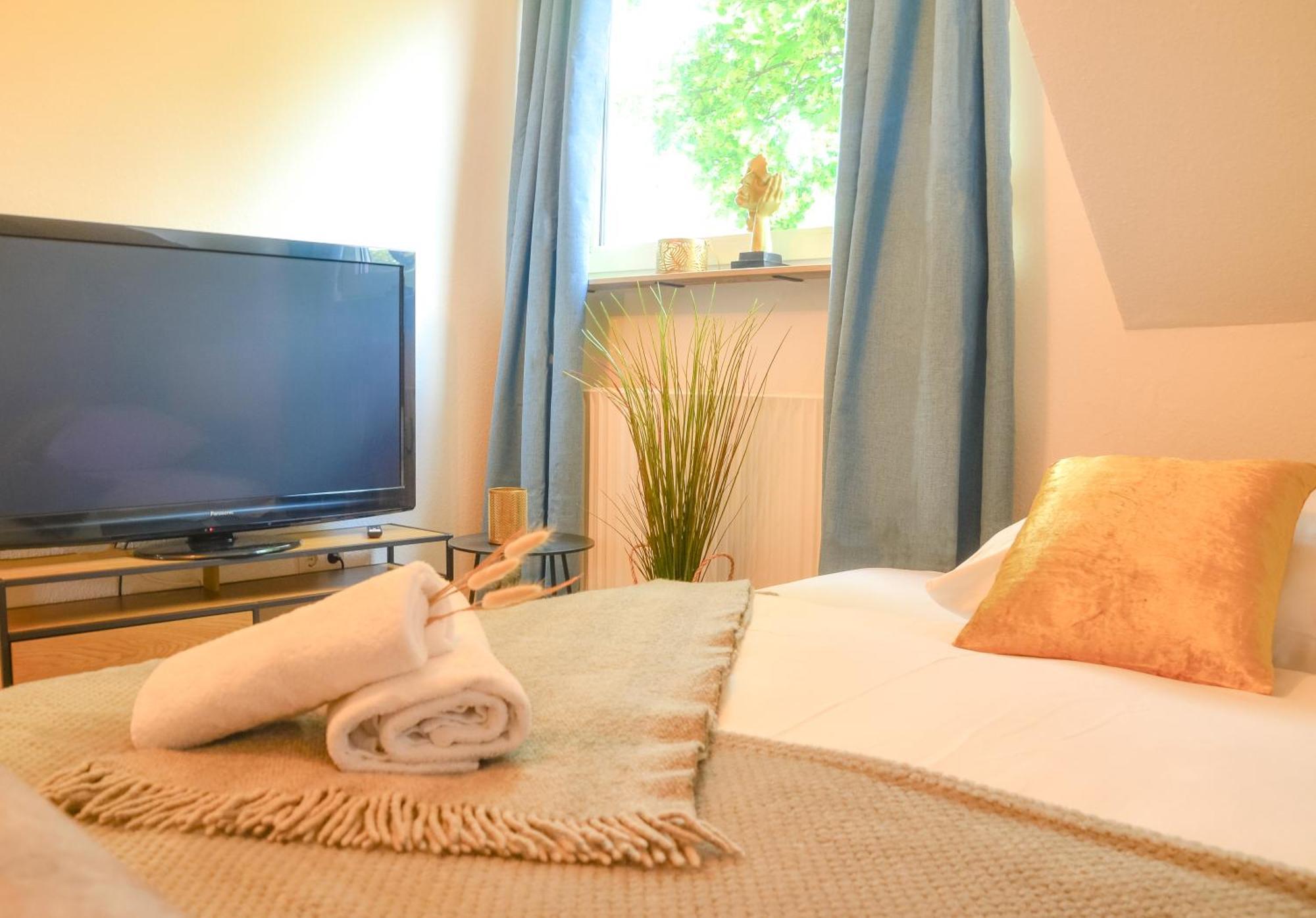 Milpau Buer 2 - Modernes Apartment Mit Queensize-Bett, Netflix, Nespresso, Waschmaschine & Smart Tv Gelsenkirchen Esterno foto