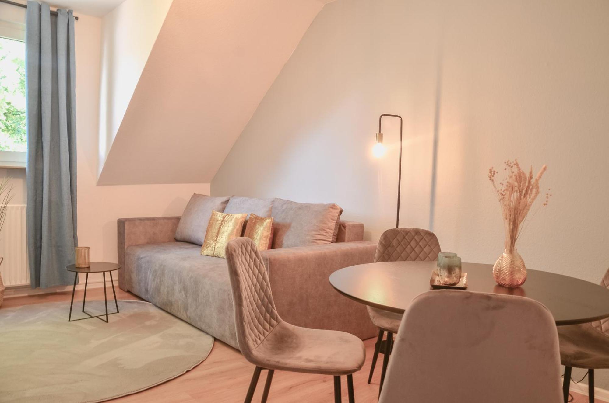 Milpau Buer 2 - Modernes Apartment Mit Queensize-Bett, Netflix, Nespresso, Waschmaschine & Smart Tv Gelsenkirchen Esterno foto